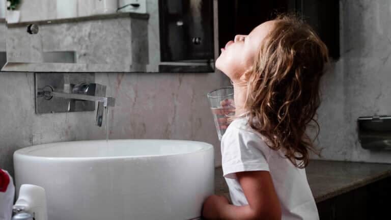 How Safe Is Your Mouthwash?